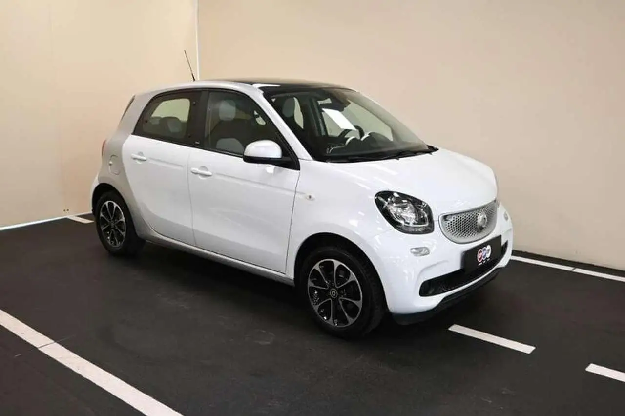 Photo 1 : Smart Forfour 2015 Essence