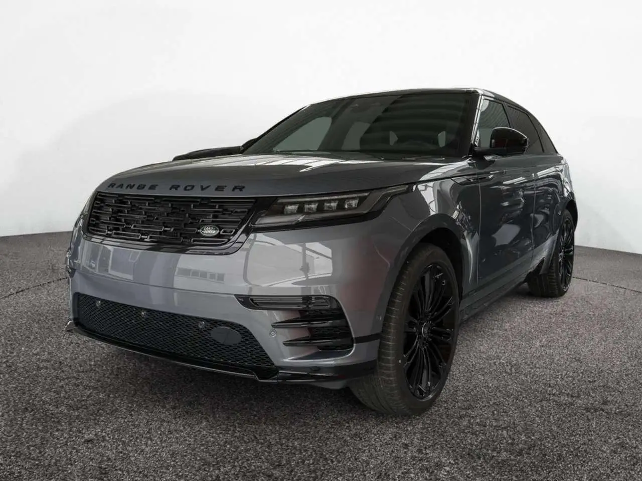 Photo 1 : Land Rover Range Rover Velar 2024 Diesel