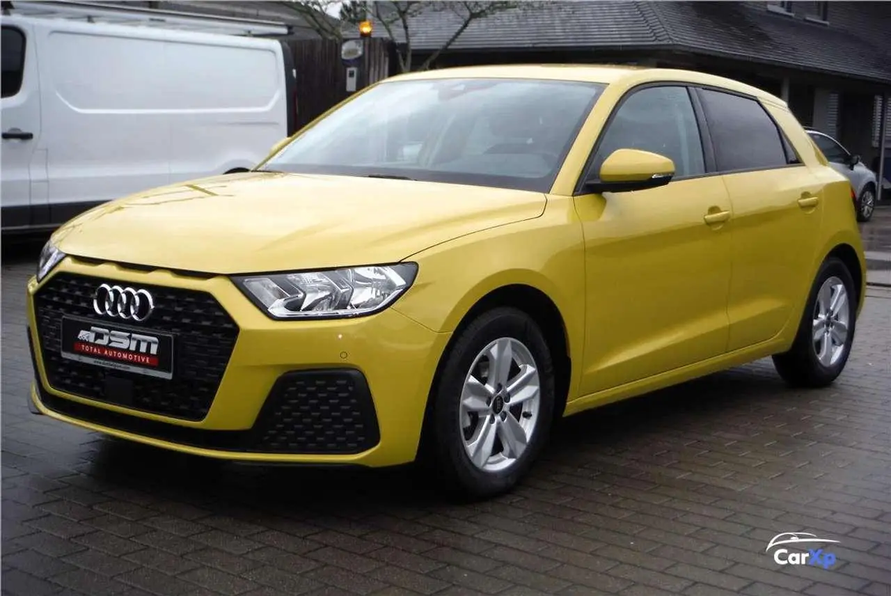 Photo 1 : Audi A1 2023 Essence