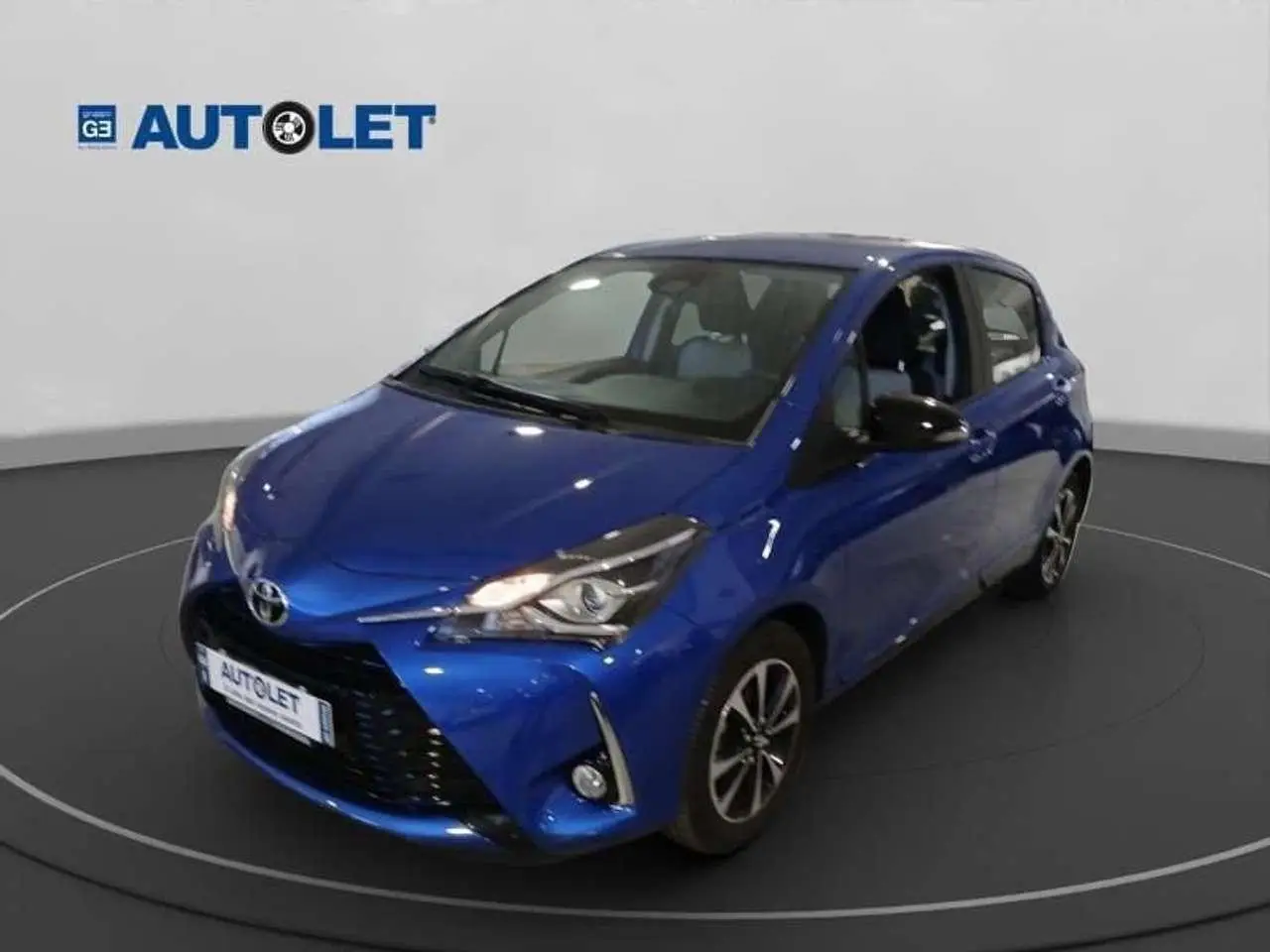 Photo 1 : Toyota Yaris 2020 Petrol