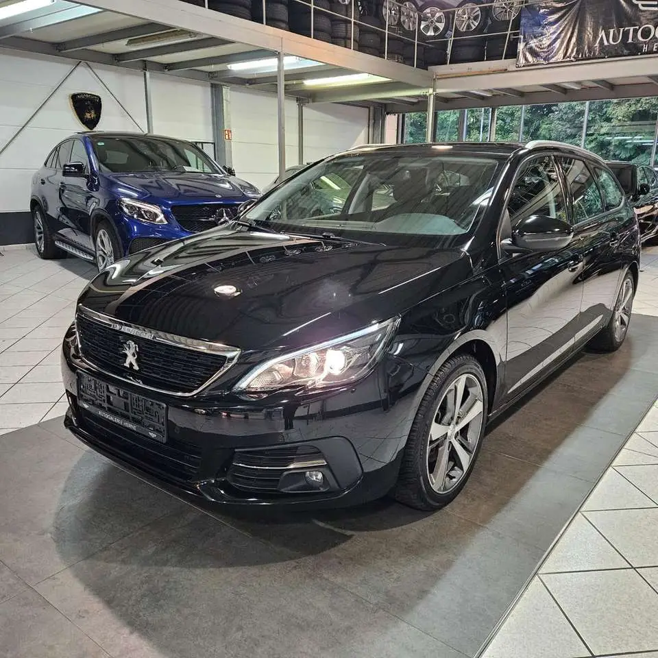 Photo 1 : Peugeot 308 2018 Diesel