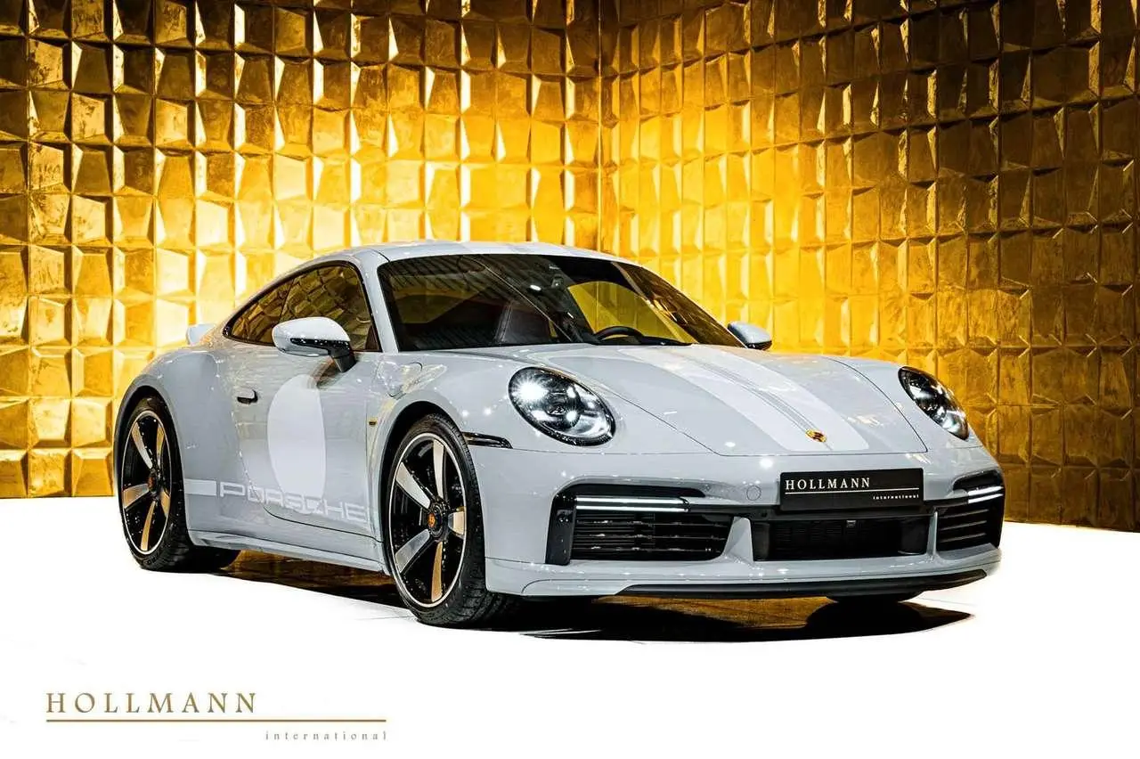 Photo 1 : Porsche 992 2024 Essence