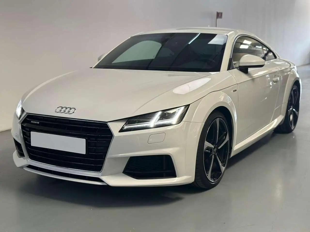 Photo 1 : Audi Tt 2015 Petrol