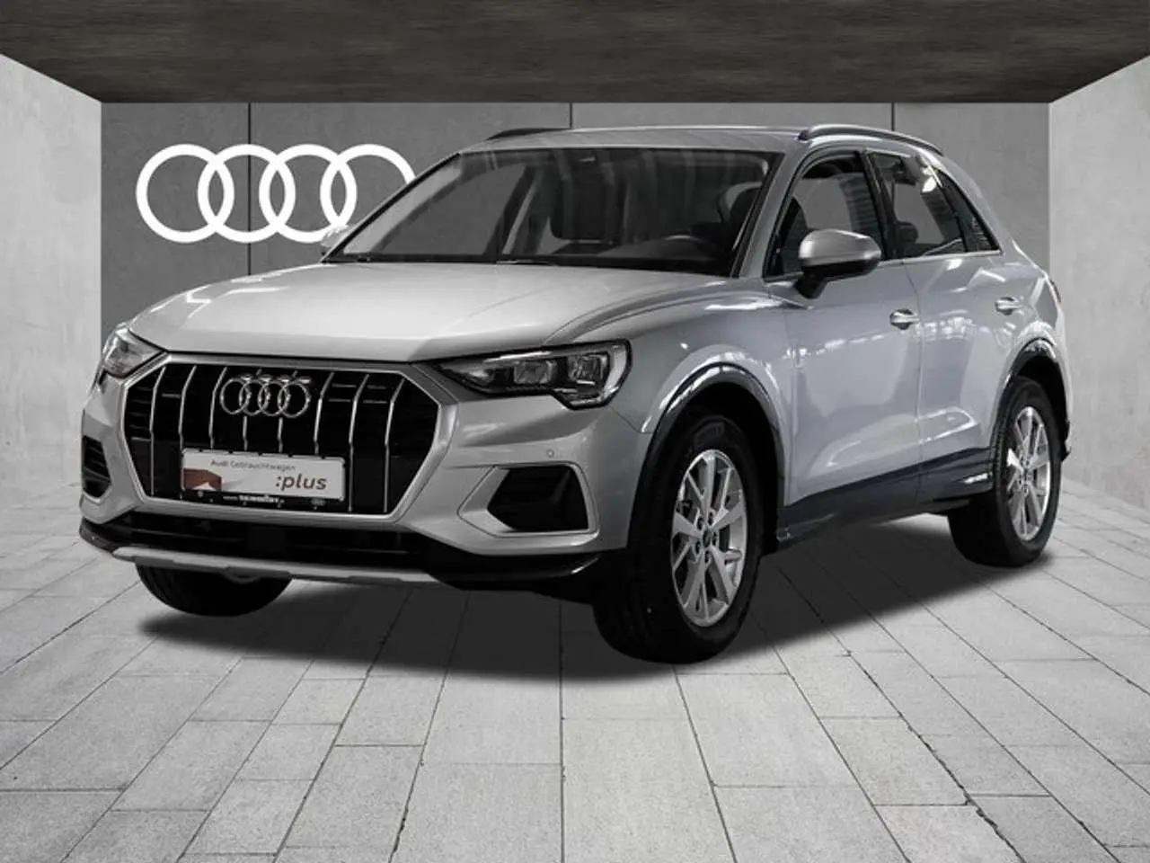 Photo 1 : Audi Q3 2023 Petrol