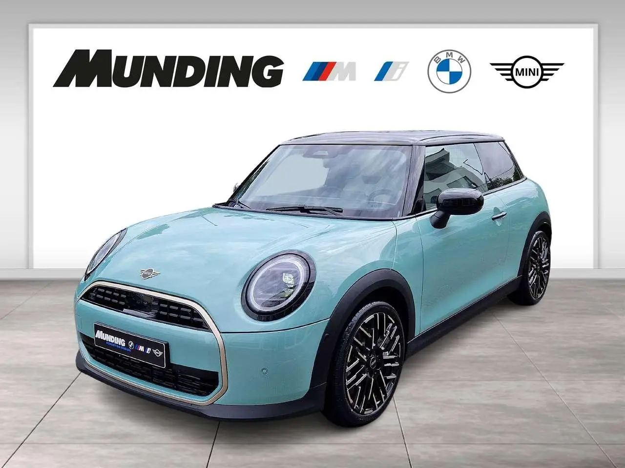 Photo 1 : Mini Cooper 2024 Petrol