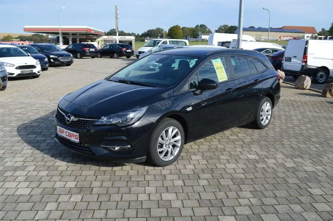 Photo 1 : Opel Astra 2021 Essence