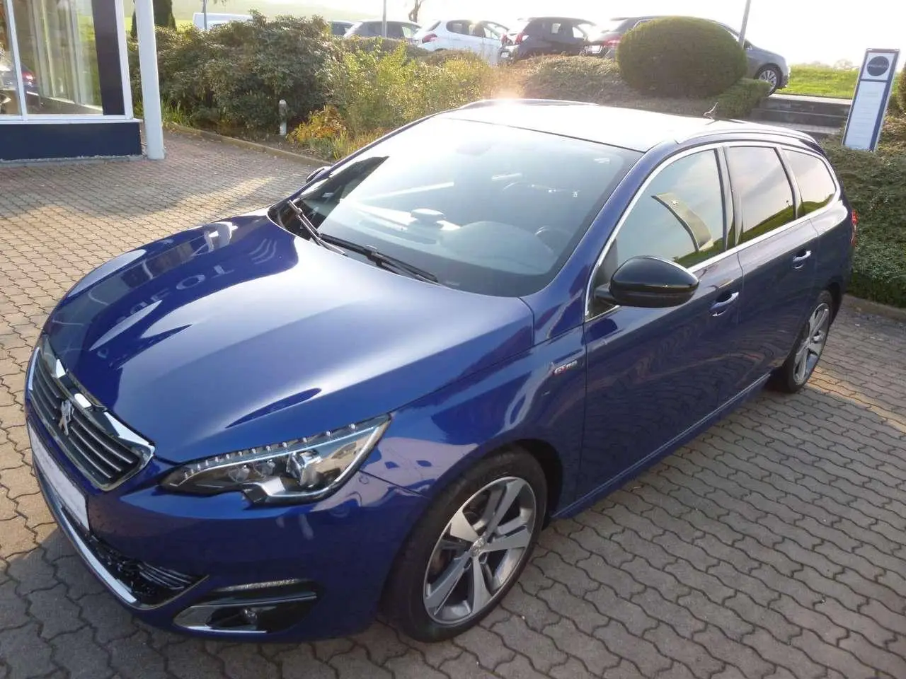 Photo 1 : Peugeot 308 2017 Petrol