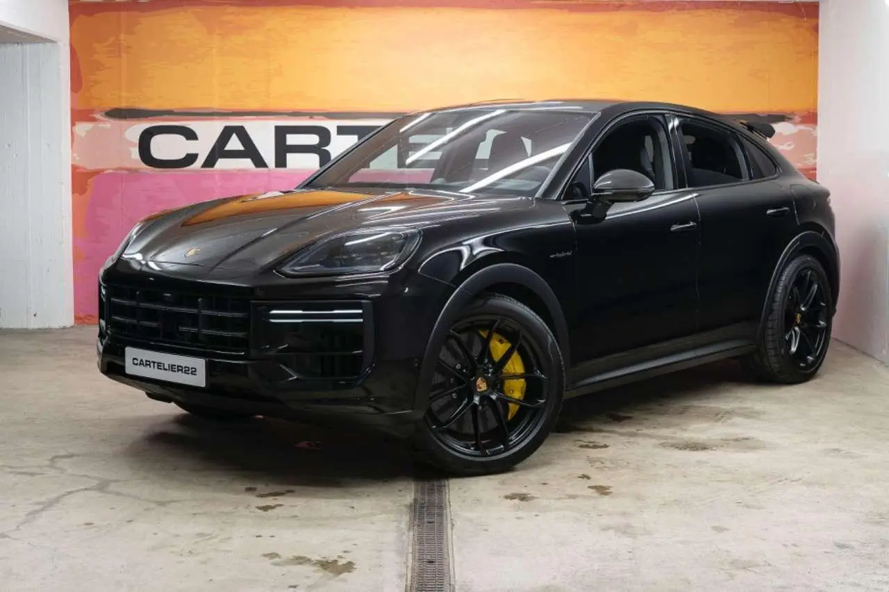 Photo 1 : Porsche Cayenne 2024 Hybrid