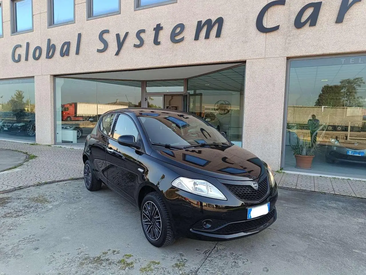 Photo 1 : Lancia Ypsilon 2018 Others