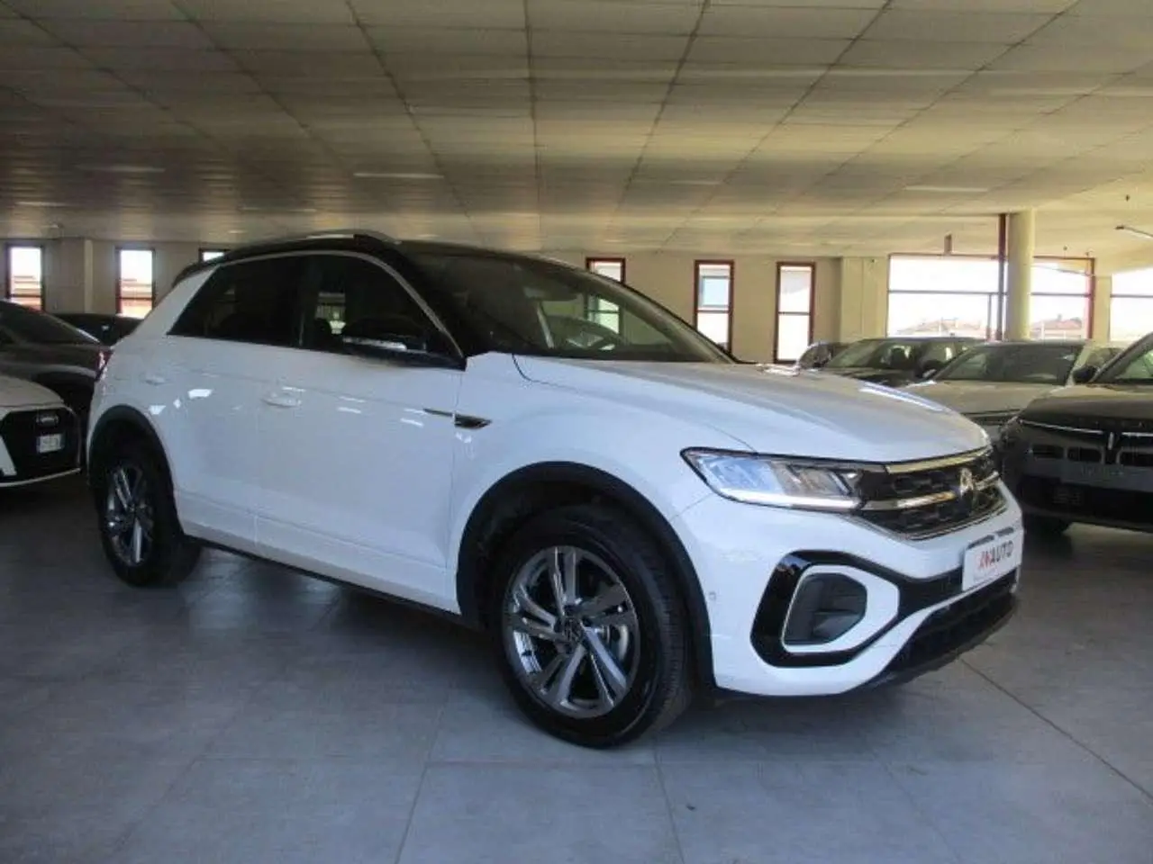 Photo 1 : Volkswagen T-roc 2024 Diesel