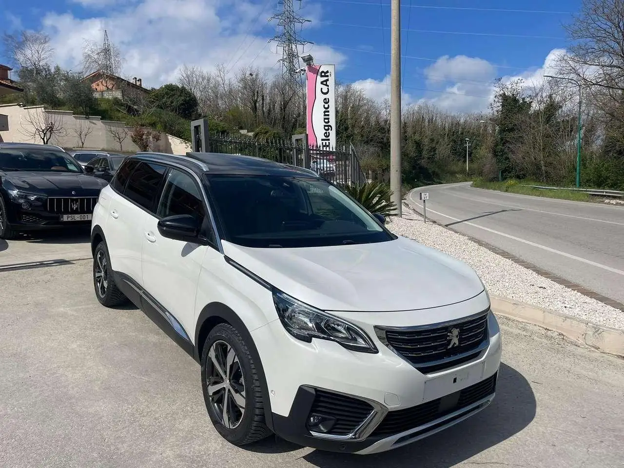 Photo 1 : Peugeot 5008 2019 Diesel