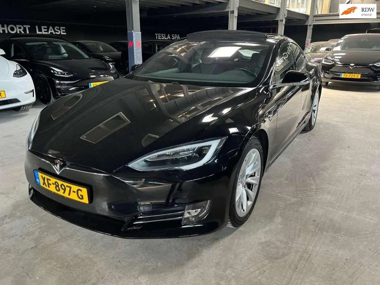 Photo 1 : Tesla Model S 2018 Électrique