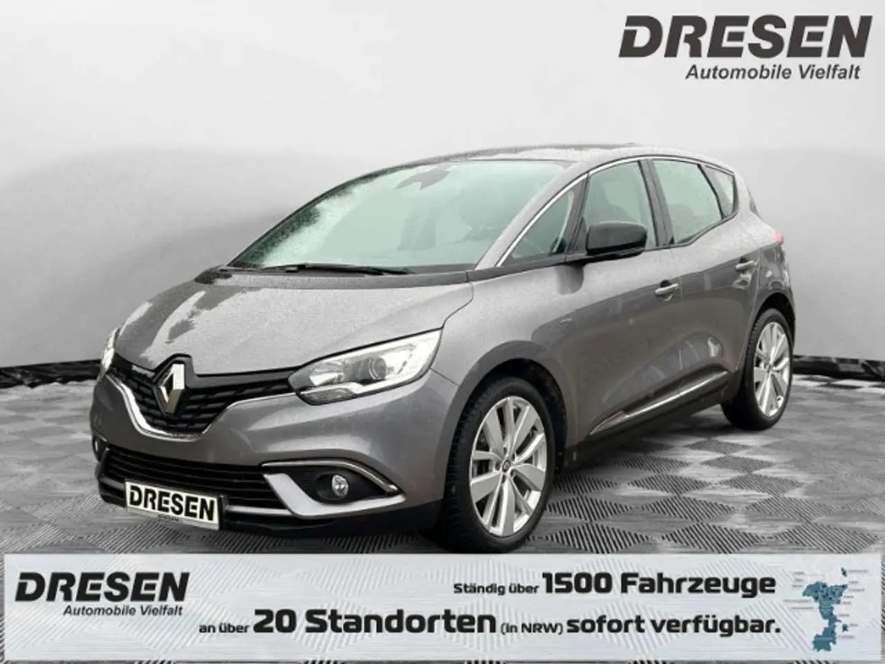 Photo 1 : Renault Scenic 2018 Essence