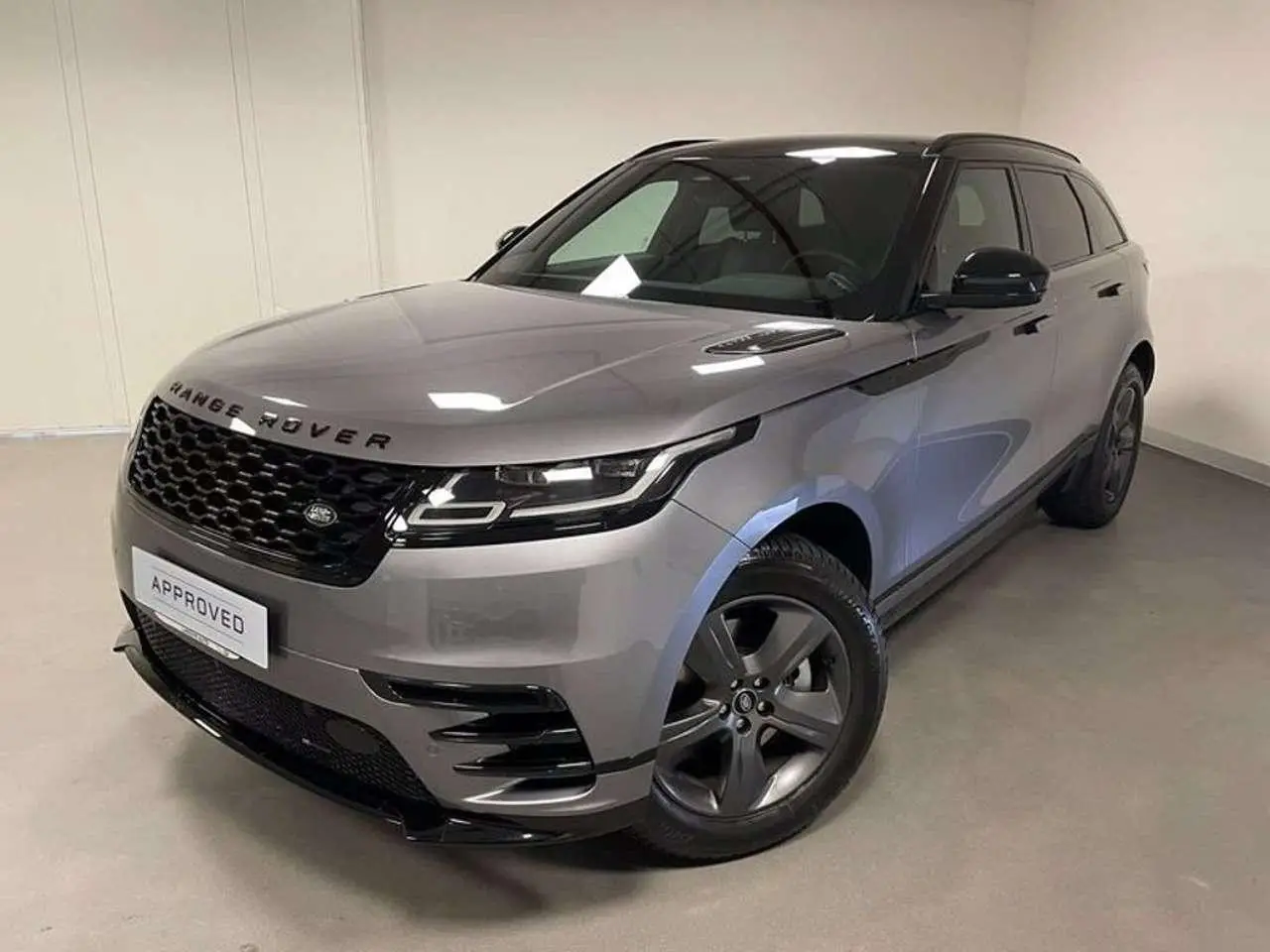 Photo 1 : Land Rover Range Rover Velar 2022 Petrol