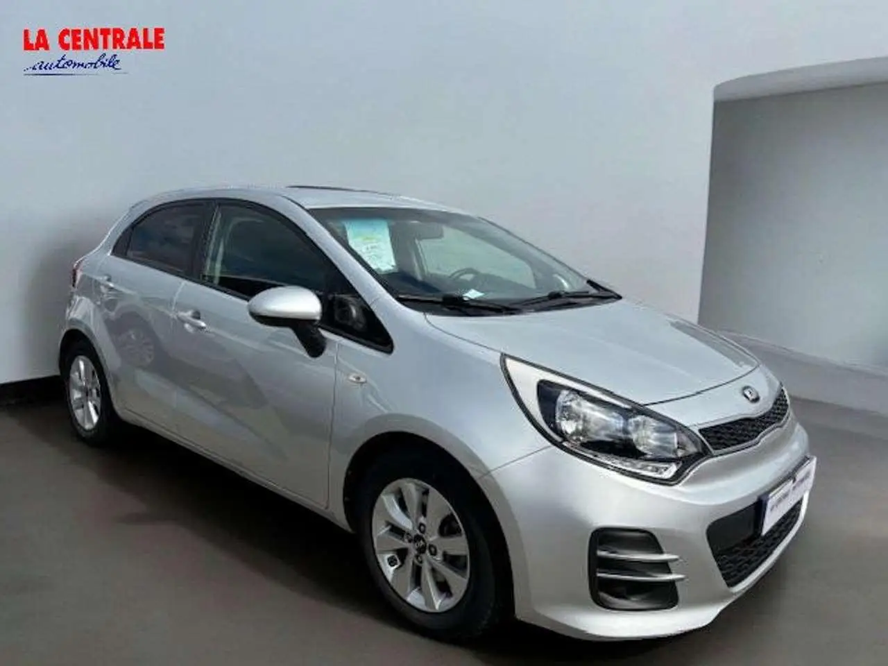 Photo 1 : Kia Rio 2015 Essence