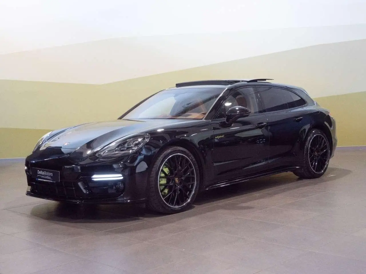 Photo 1 : Porsche Panamera 2023 Hybrid