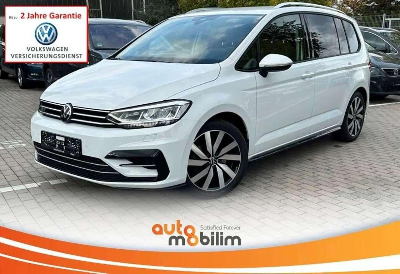 Photo 1 : Volkswagen Touran 2023 Petrol