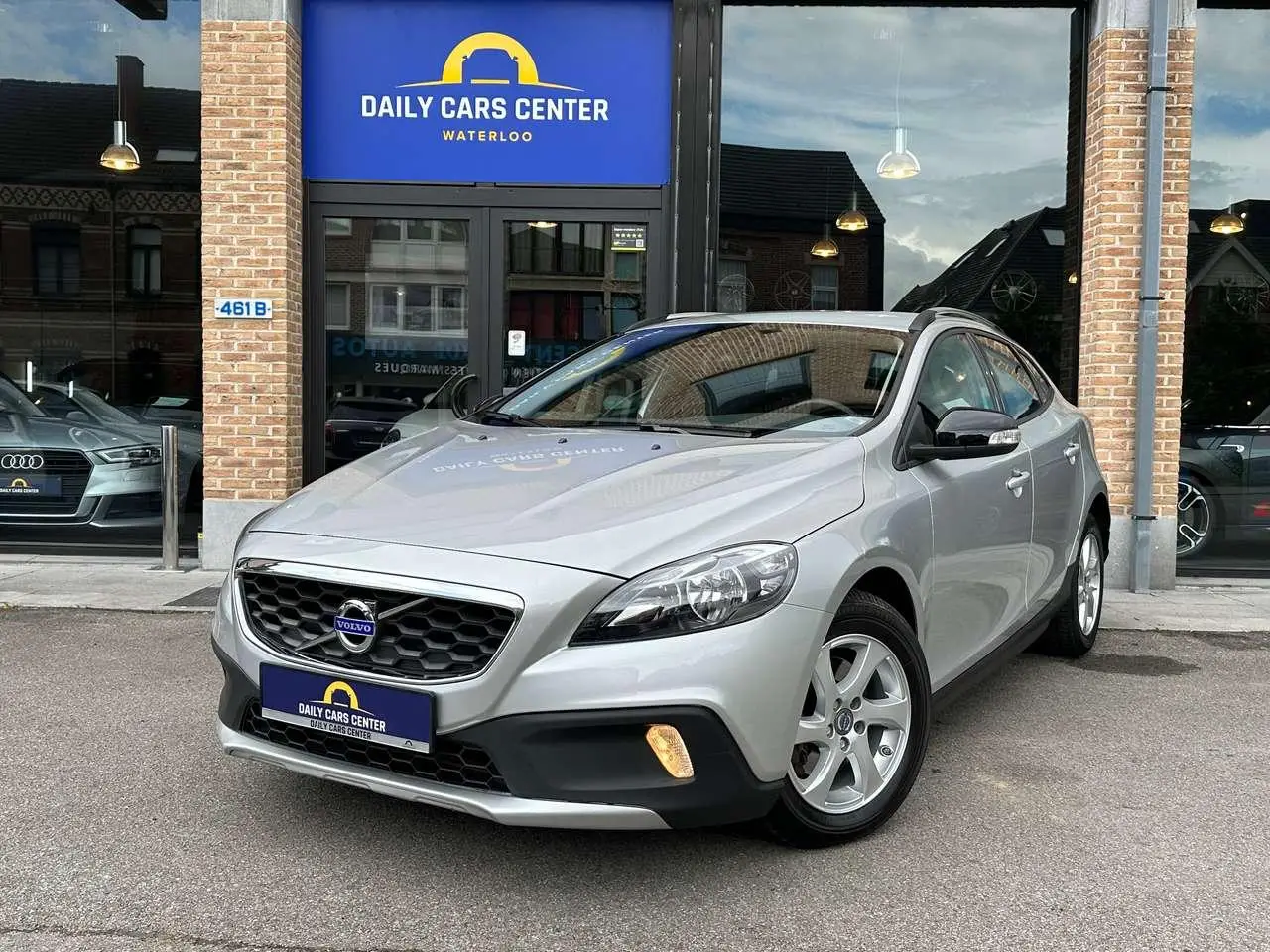 Photo 1 : Volvo V40 2015 Diesel