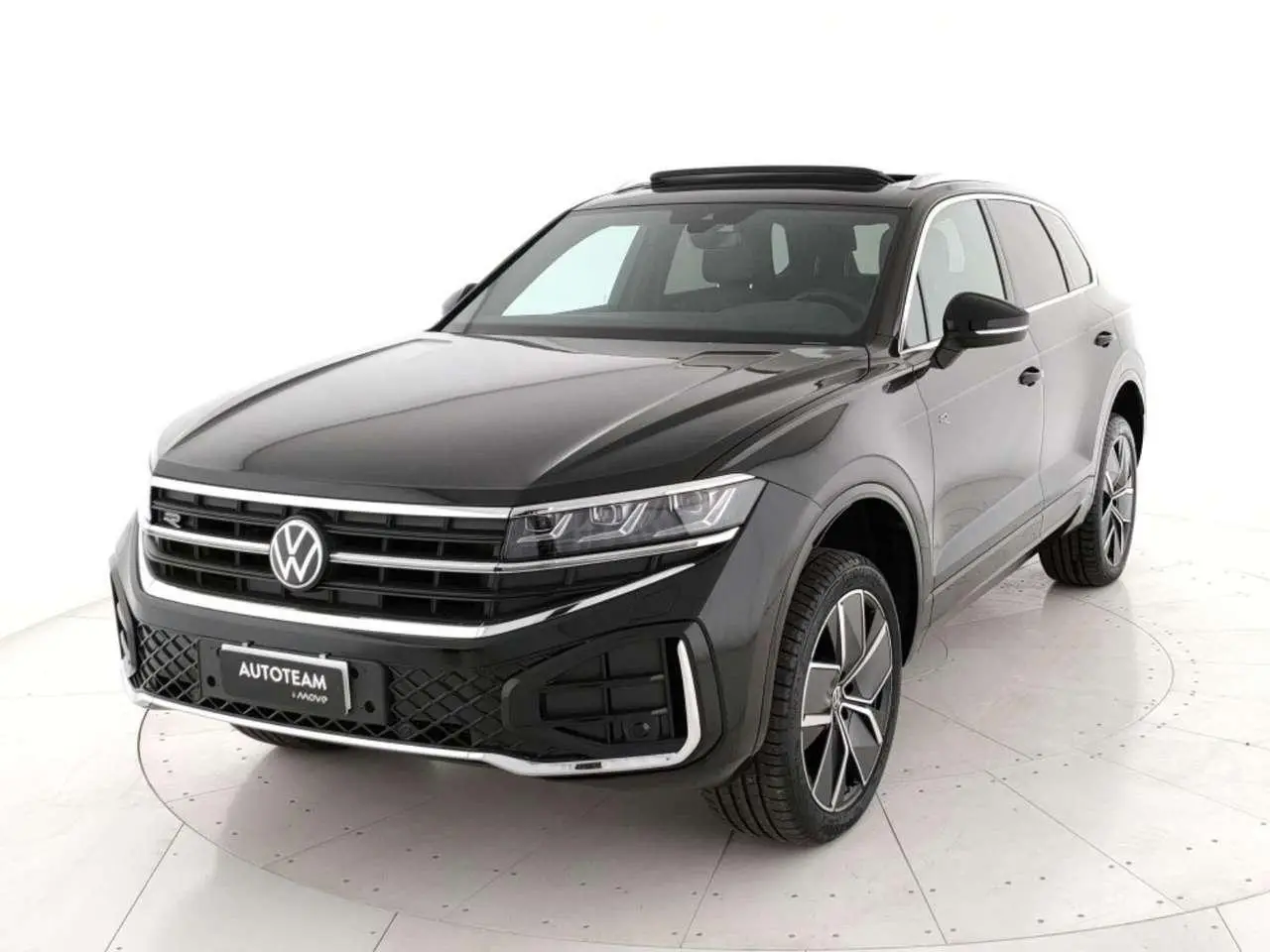 Photo 1 : Volkswagen Touareg 2024 Diesel