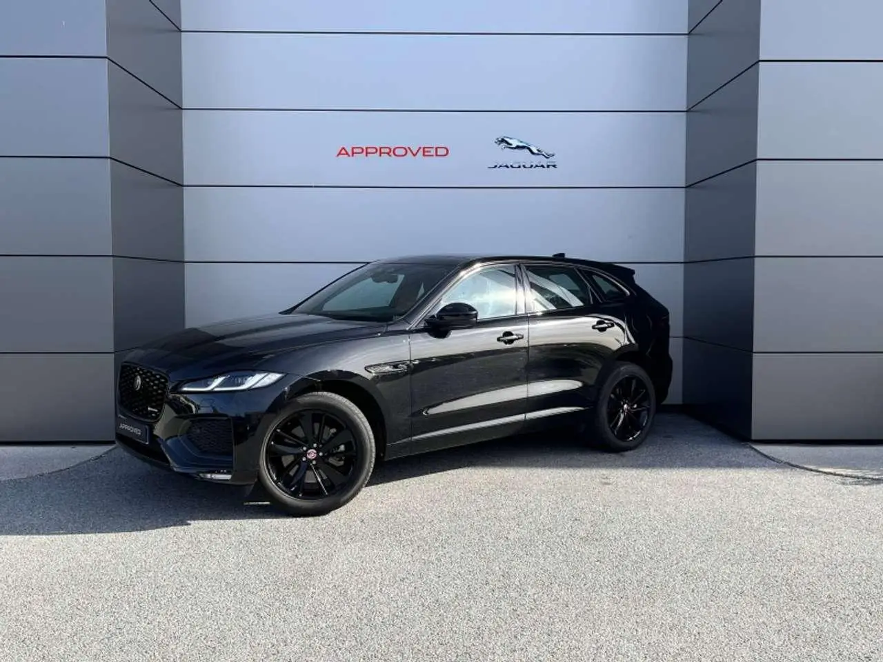 Photo 1 : Jaguar F-pace 2023 Autres