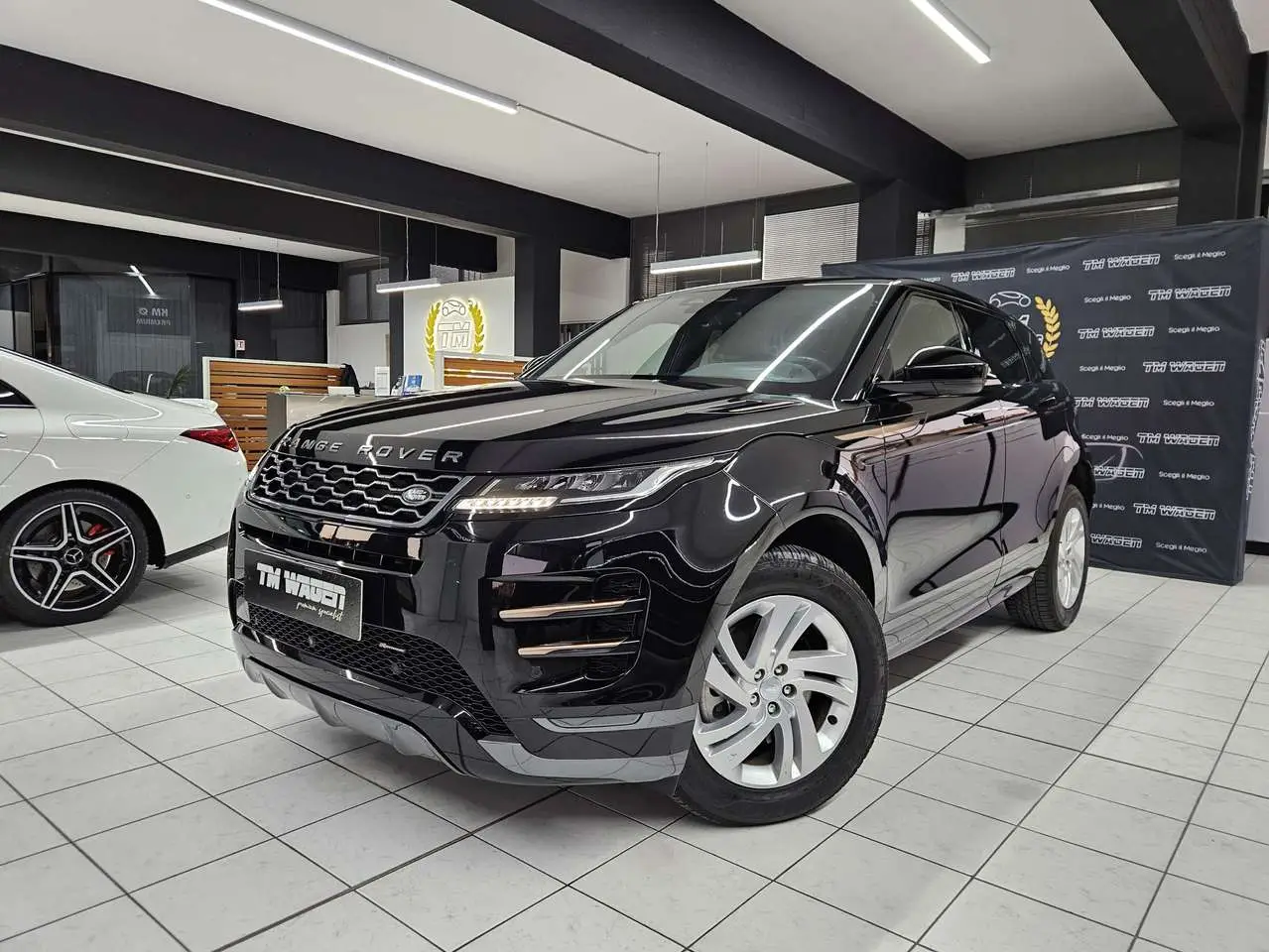 Photo 1 : Land Rover Range Rover Evoque 2023 Hybrid