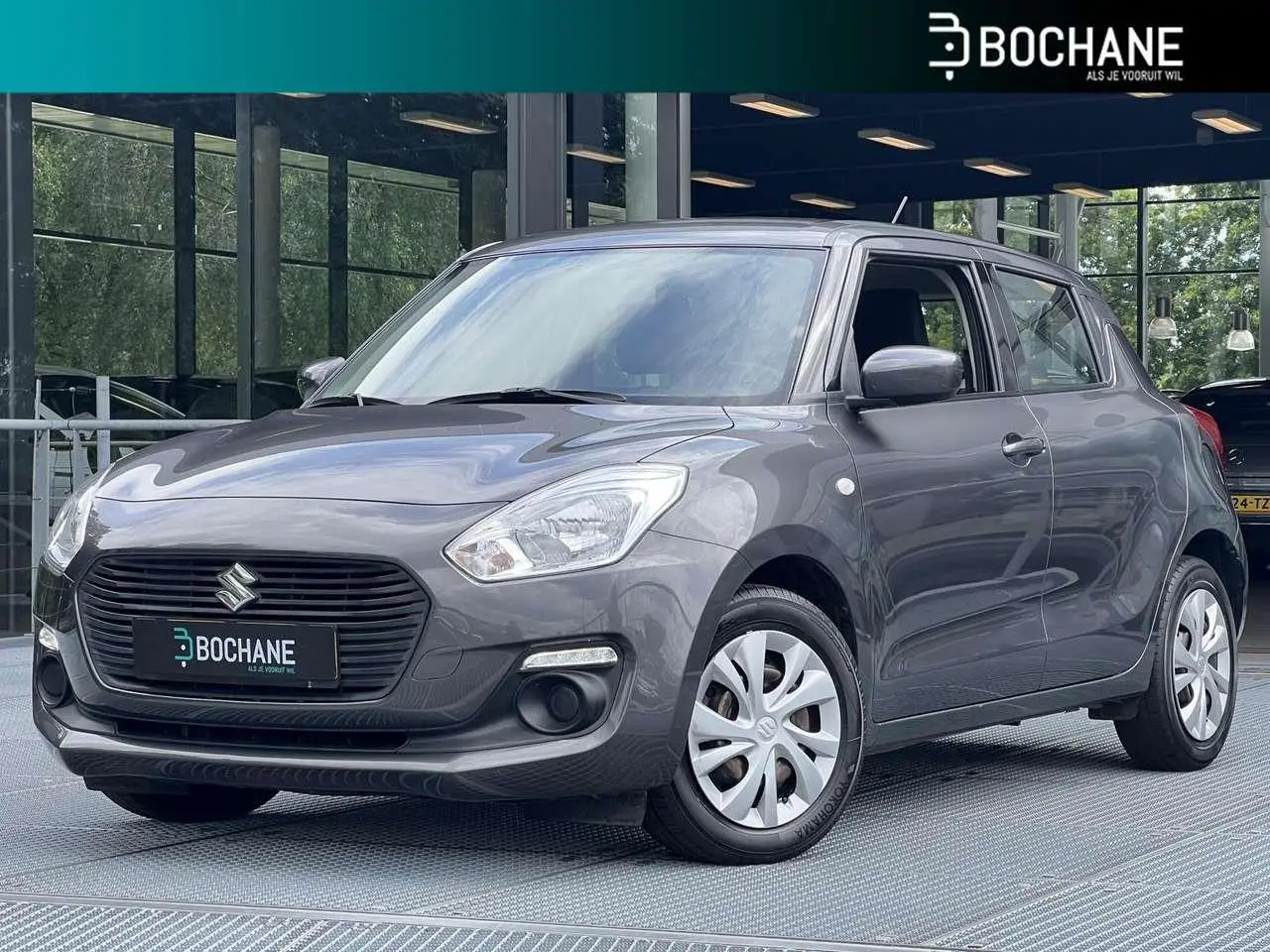 Photo 1 : Suzuki Swift 2019 Petrol