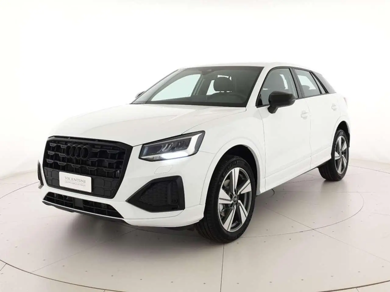 Photo 1 : Audi Q2 2024 Diesel