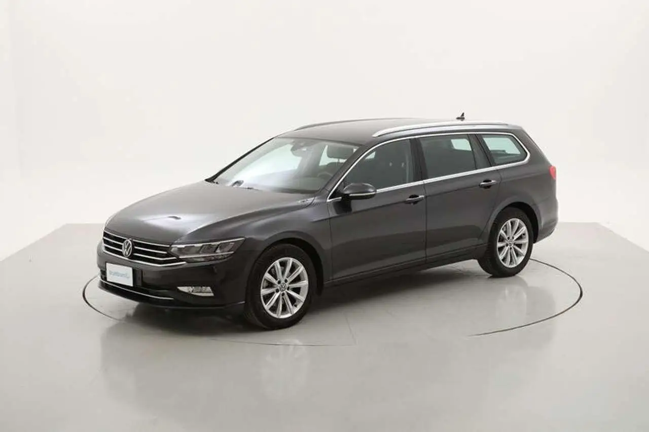 Photo 1 : Volkswagen Passat 2022 Diesel