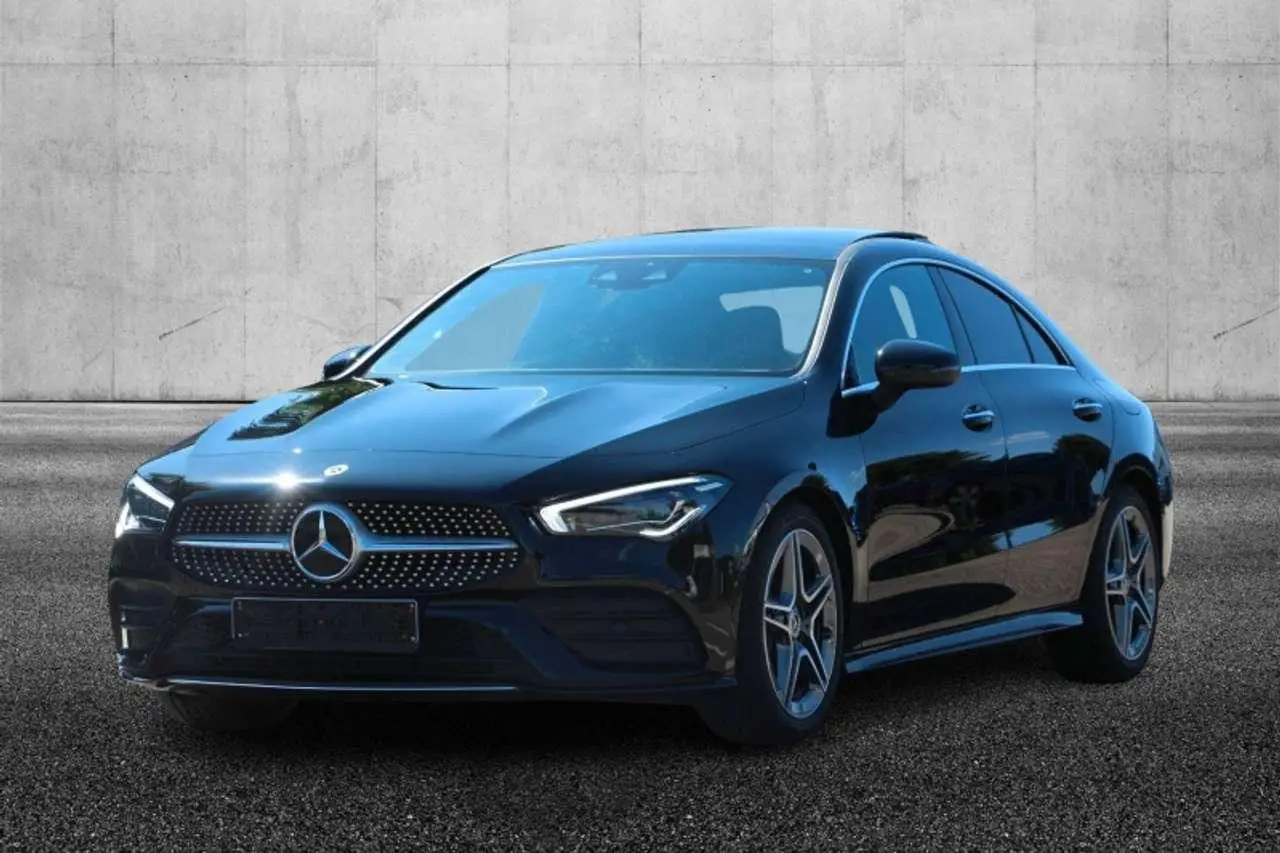 Photo 1 : Mercedes-benz Classe Cla 2022 Essence