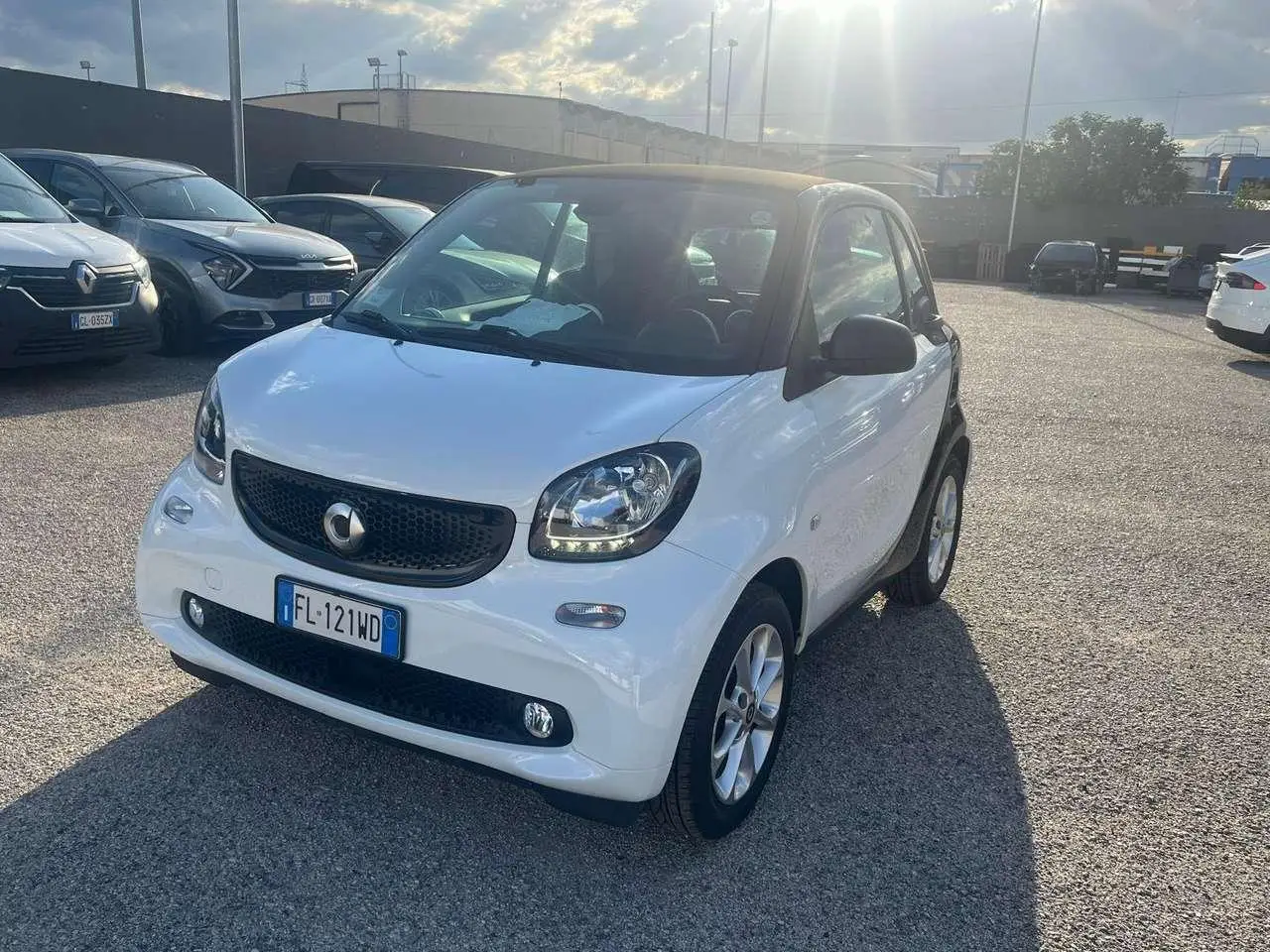 Photo 1 : Smart Fortwo 2017 Petrol