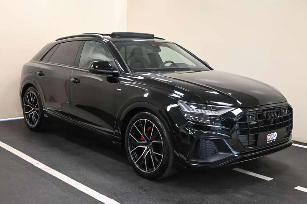 Photo 1 : Audi Q8 2023 Hybride