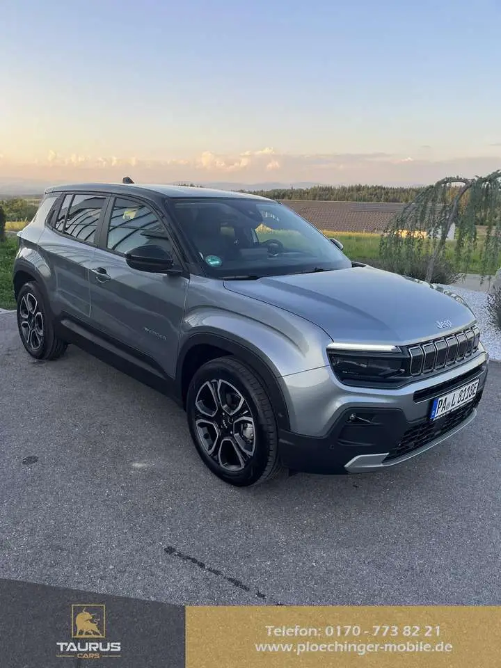 Photo 1 : Jeep Avenger 2023 Électrique