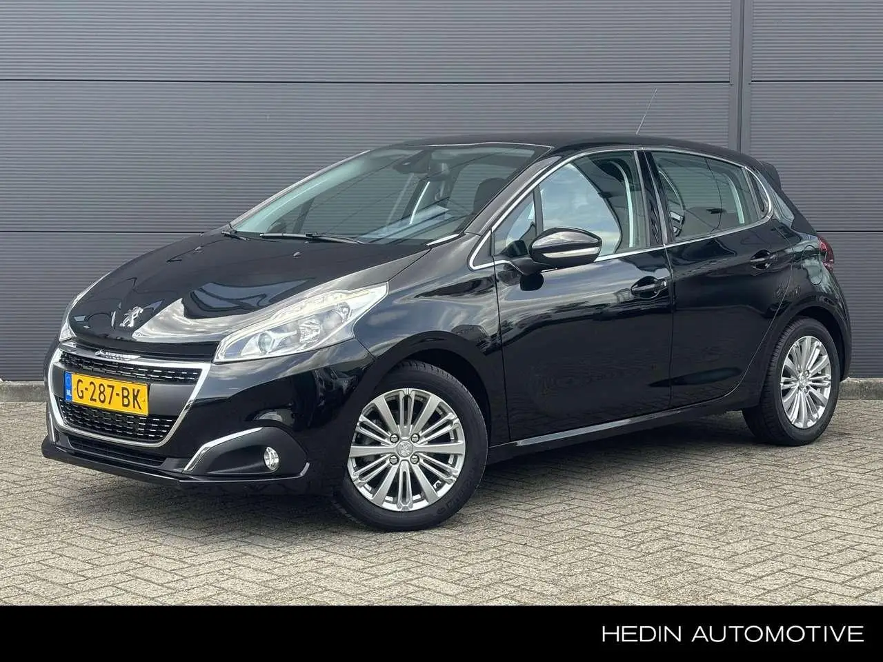 Photo 1 : Peugeot 208 2019 Petrol