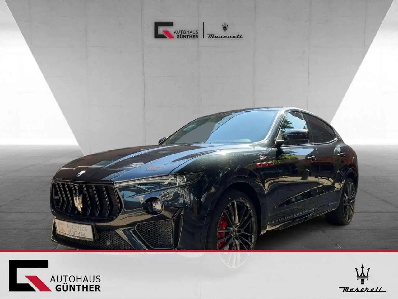 Photo 1 : Maserati Levante 2024 Petrol