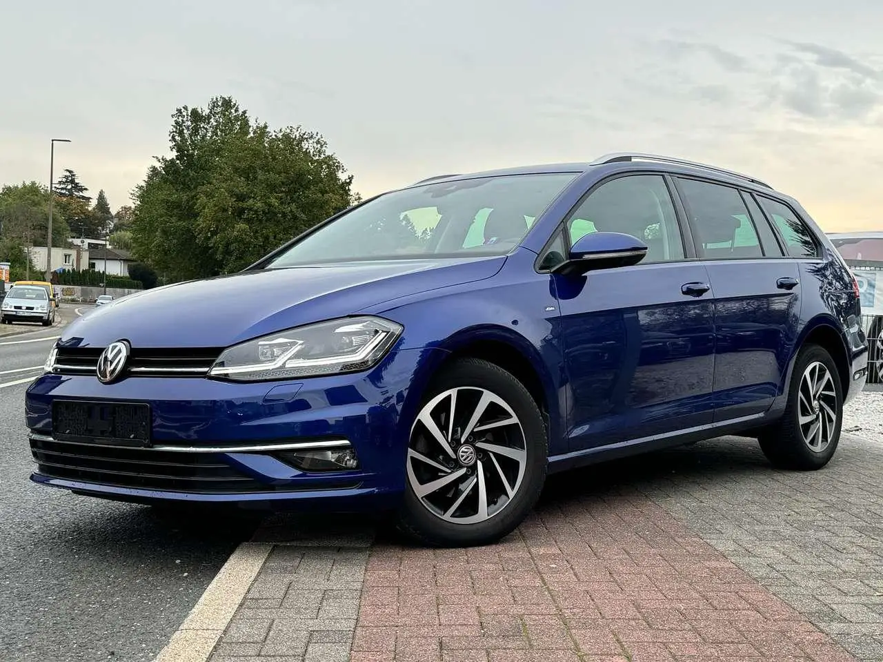 Photo 1 : Volkswagen Golf 2018 Petrol