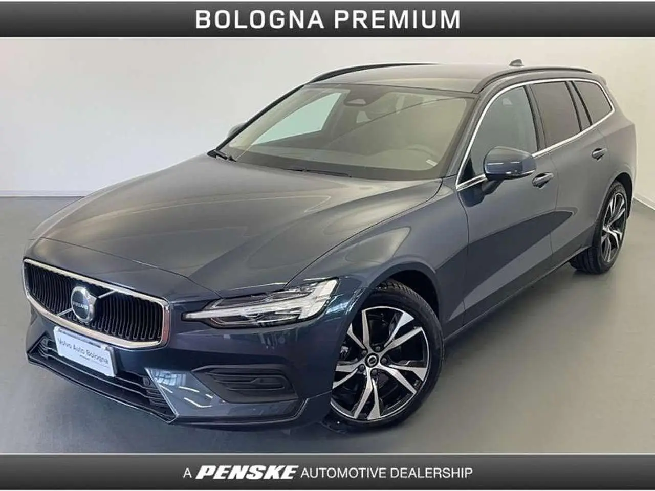 Photo 1 : Volvo V60 2024 Hybride