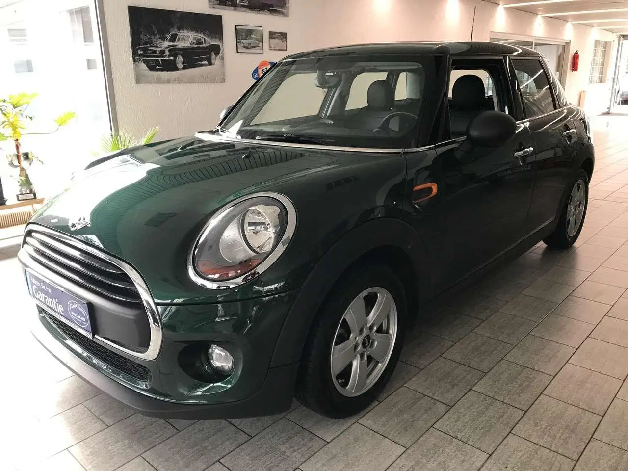 Photo 1 : Mini One 2015 Petrol