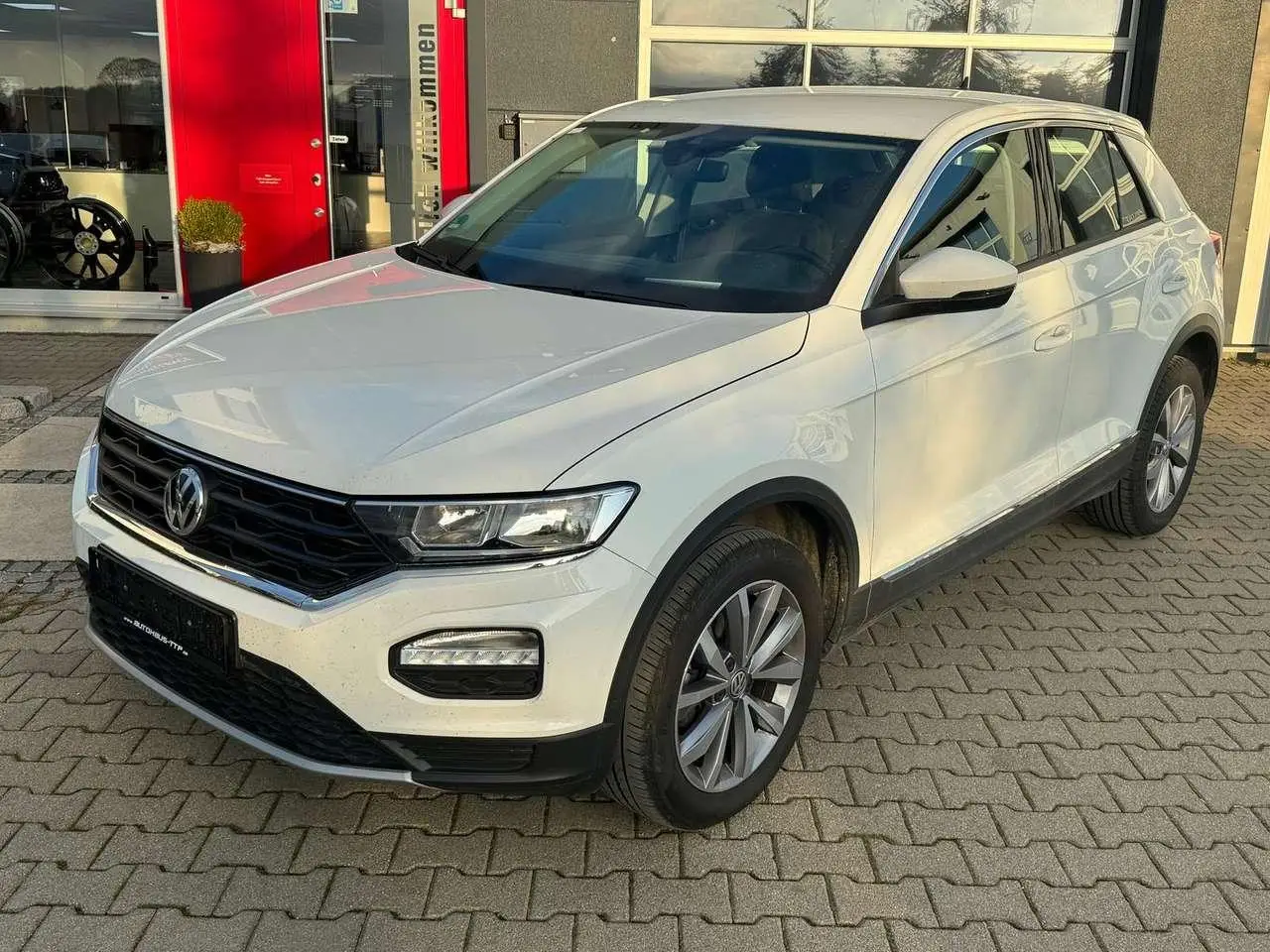 Photo 1 : Volkswagen T-roc 2020 Essence