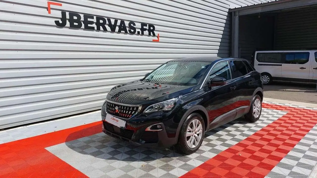 Photo 1 : Peugeot 3008 2019 Petrol