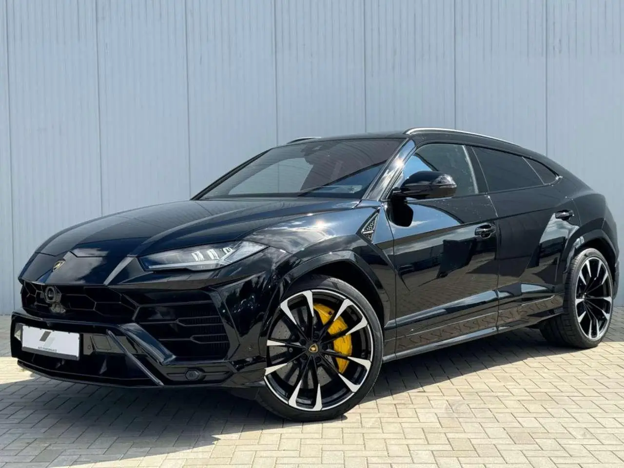 Photo 1 : Lamborghini Urus 2022 Petrol