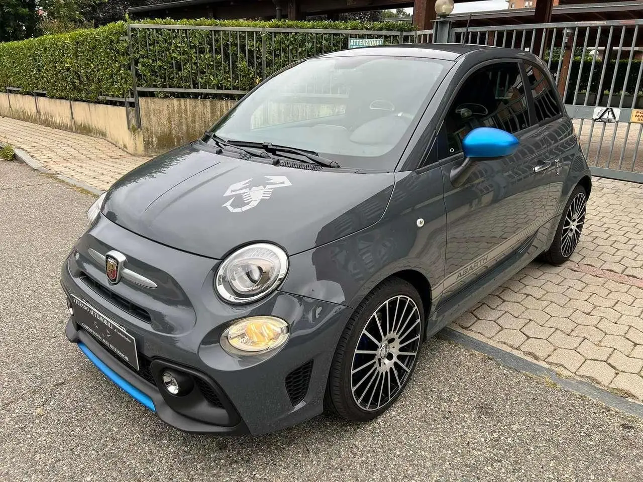 Photo 1 : Abarth 595 2018 Petrol