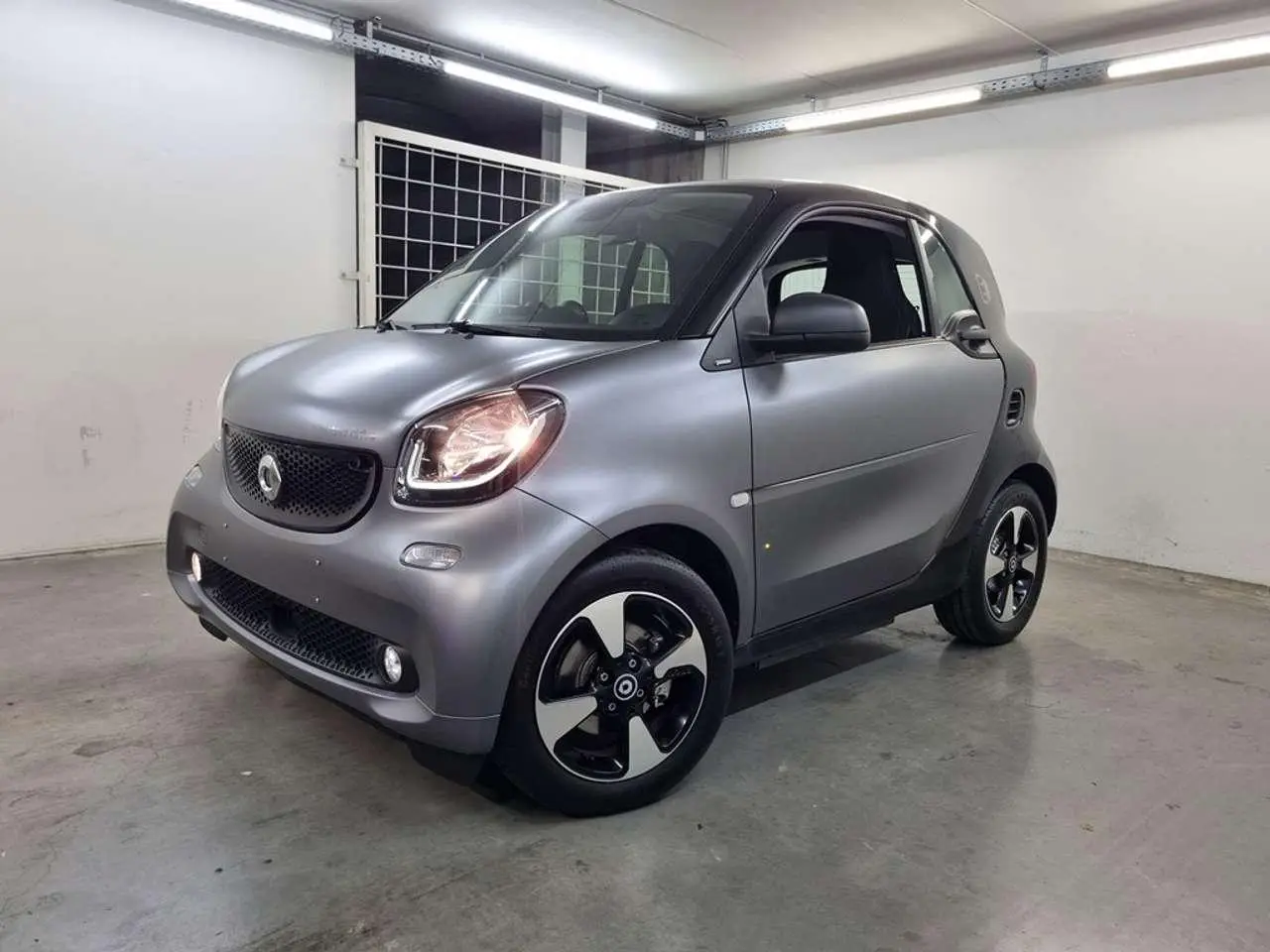 Photo 1 : Smart Fortwo 2018 Électrique