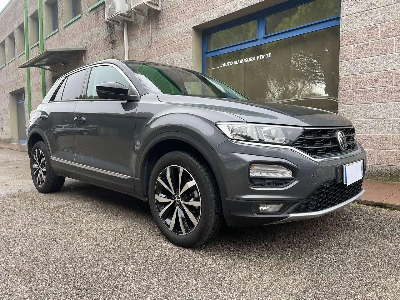 Photo 1 : Volkswagen T-roc 2021 Petrol