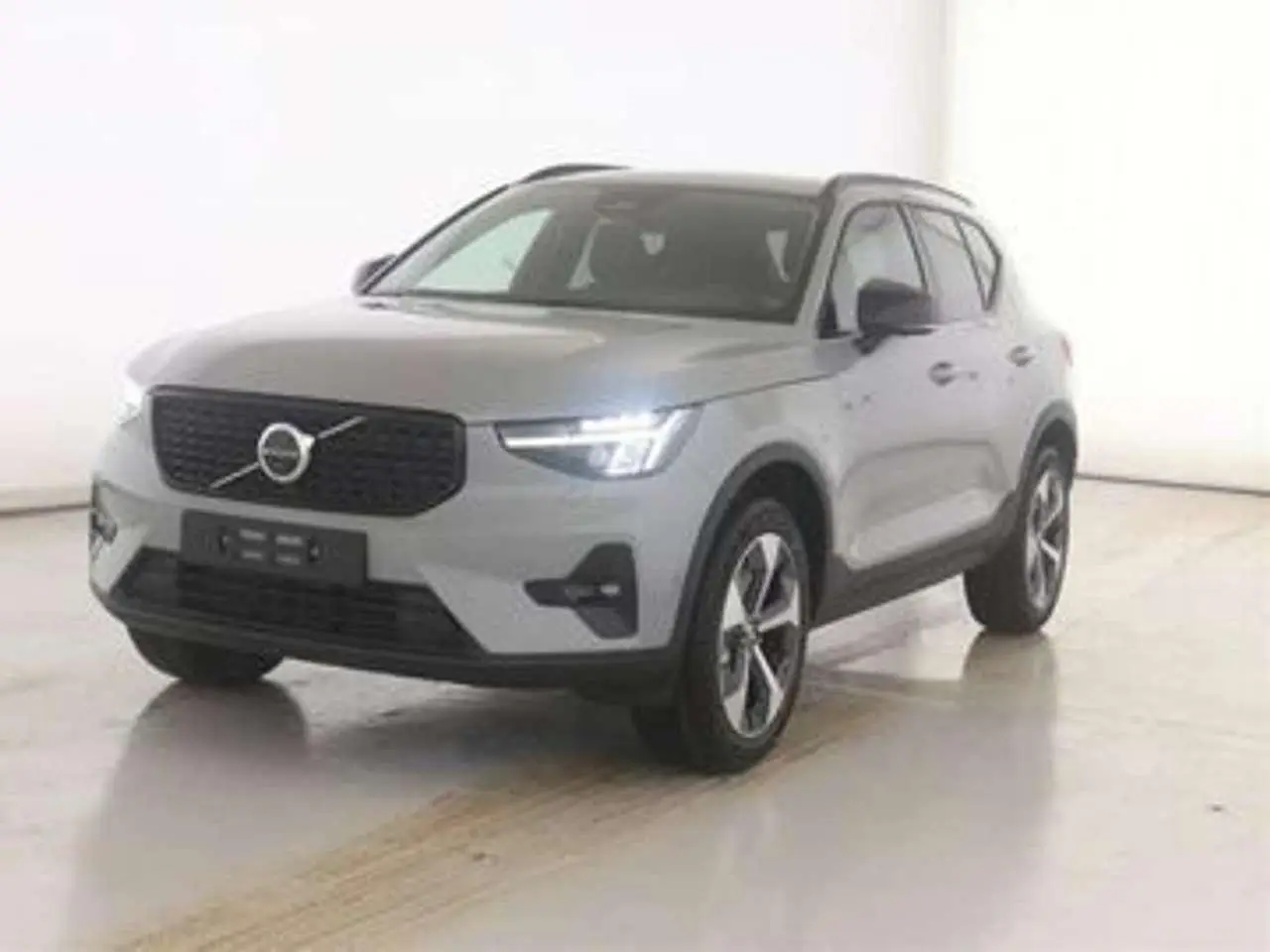 Photo 1 : Volvo Xc40 2024 Essence