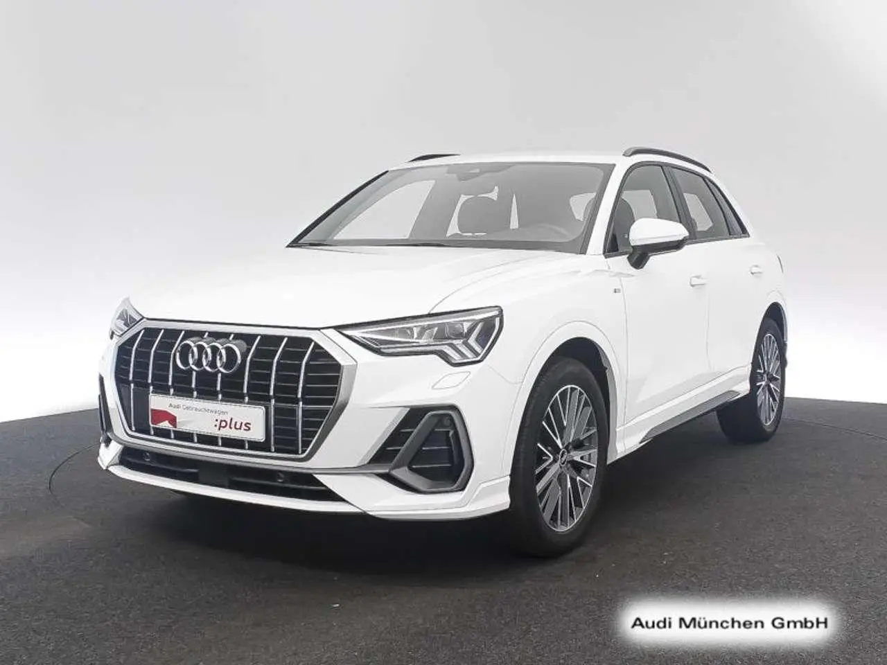 Photo 1 : Audi Q3 2021 Essence