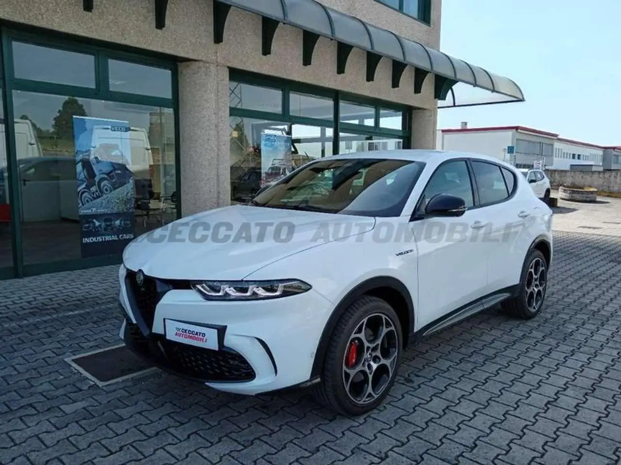 Photo 1 : Alfa Romeo Tonale 2023 Hybride