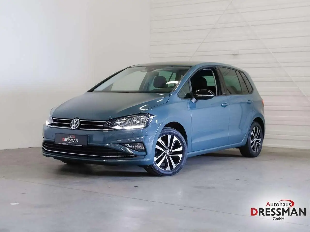 Photo 1 : Volkswagen Golf 2019 Essence