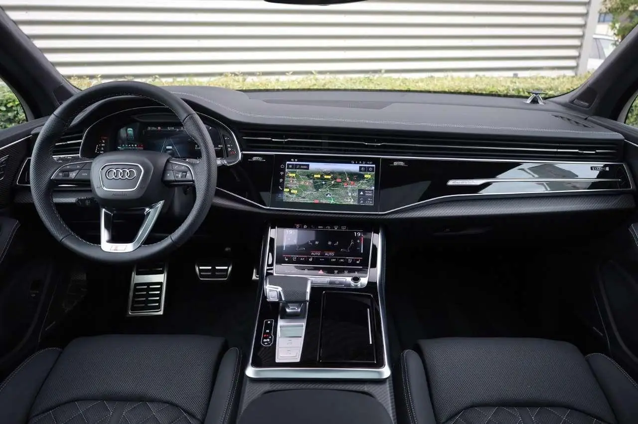 Photo 1 : Audi Sq7 2024 Essence