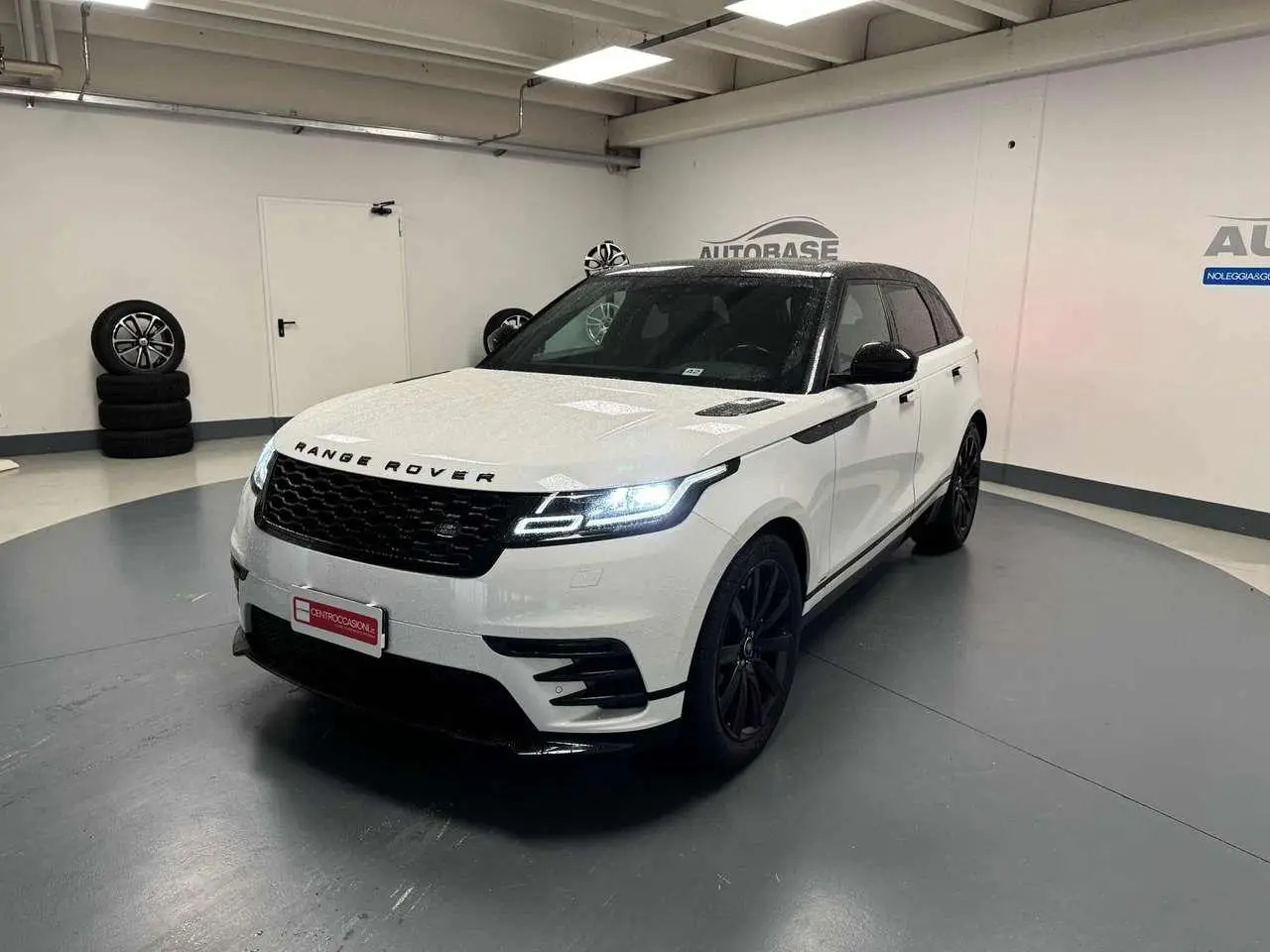 Photo 1 : Land Rover Range Rover Velar 2018 Diesel