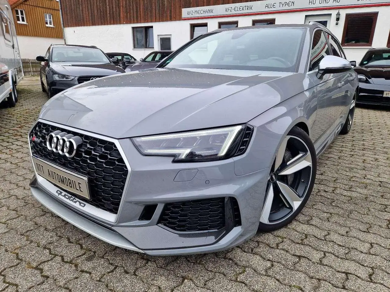 Photo 1 : Audi Rs4 2018 Petrol